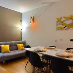 Vista Sui Colli Di Ai Piedi Di Alta *