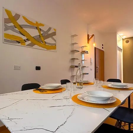 Vista Sui Colli Di Ai Piedi Di Citta Alta *