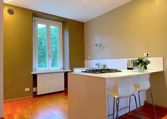 Vista Sui Colli Di Ai Piedi Di Citta Alta Apartamento *